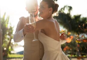 Festa de casamento na praia: tudo o que você precisa saber!